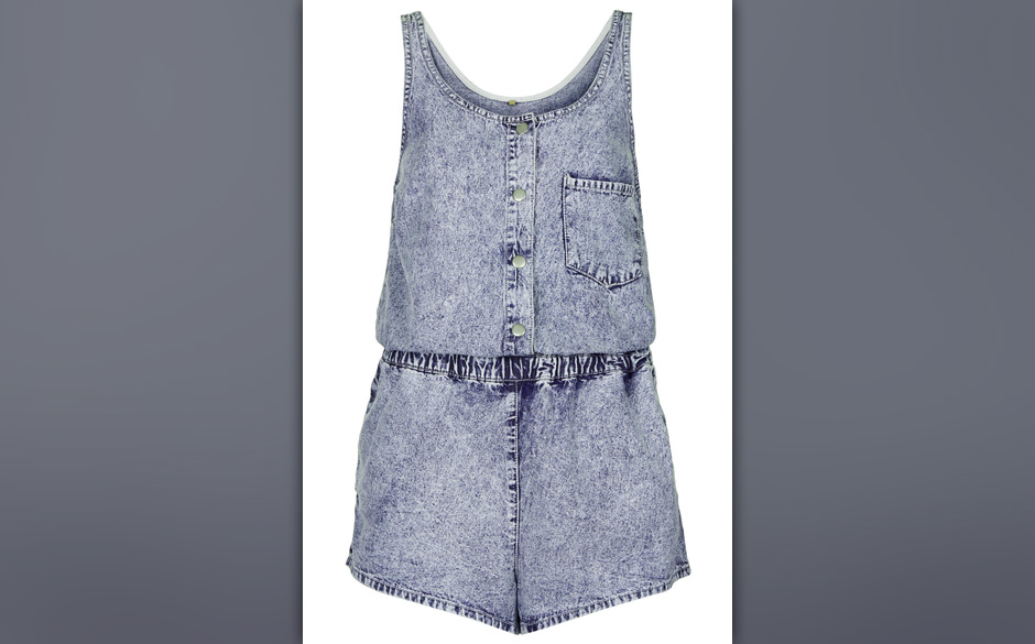Denim-Playsuit mit Acid-Waschung von MOTO, 46 Euro
Gesehen bei Topshop.com