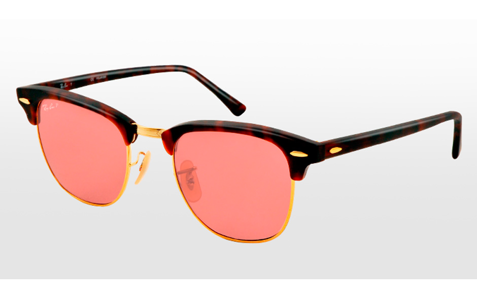 Sonnenbrille - Modell Clubmaster RB3016 1145/15 von Ray Ban, 142 Euro
Gesehen bei Ray-ban.com
