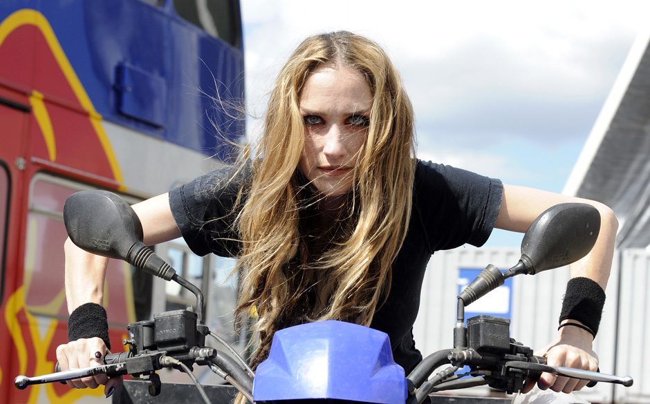 Jill Janus von der Band "Huntress"