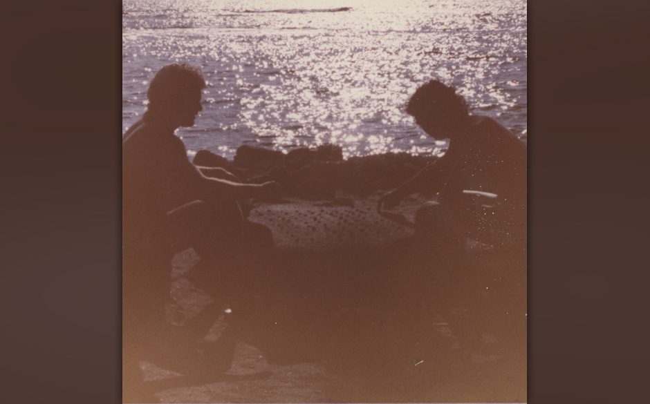 Seahaven - REVERIE LAGOON: MUSIC FOR ESCAPISM ONLY, 4. April 2014.