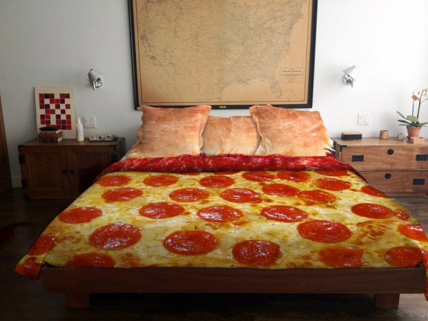 Das Pizza-Bett. Noch Leckererer.