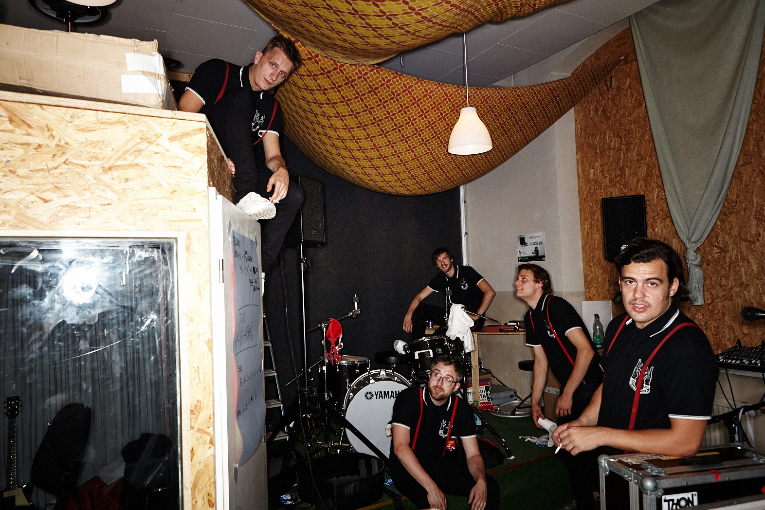 Musikexpress zu Besuch bei Kraftklub in Chemnitz