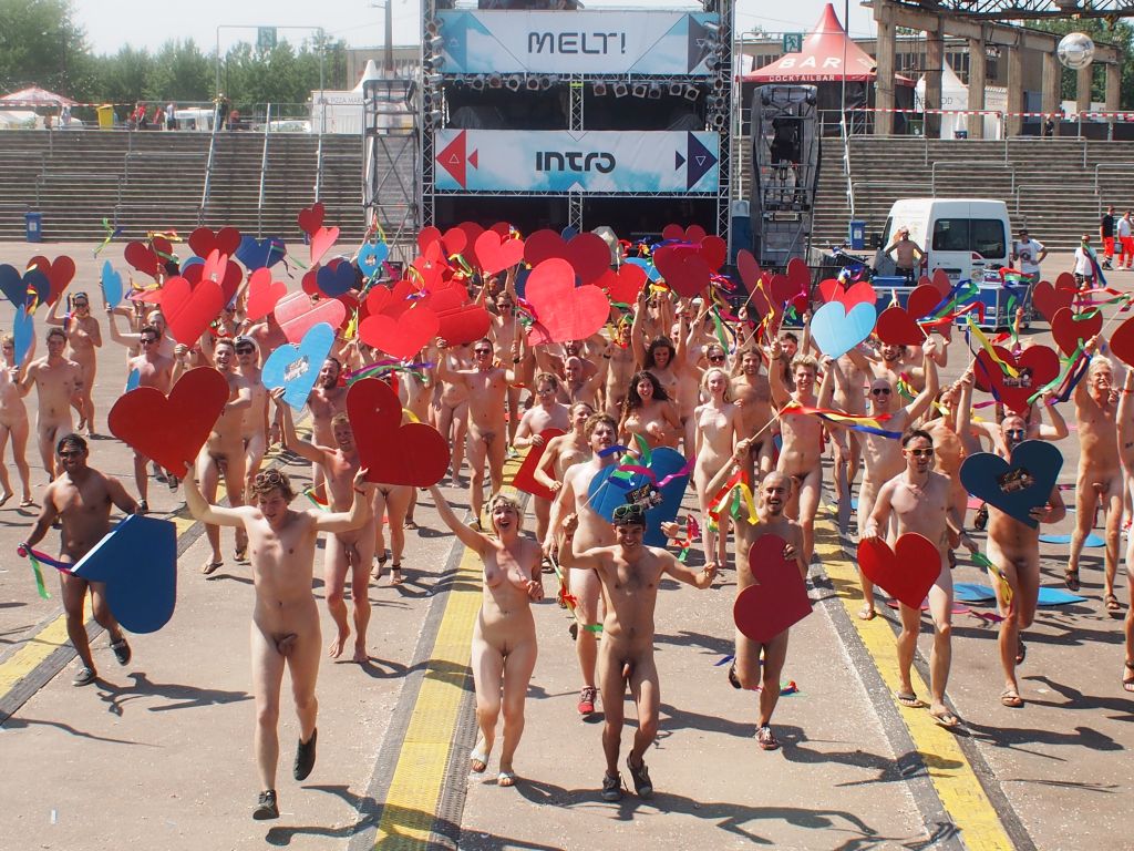 "Naked Heart" auf dem Melt! Festival