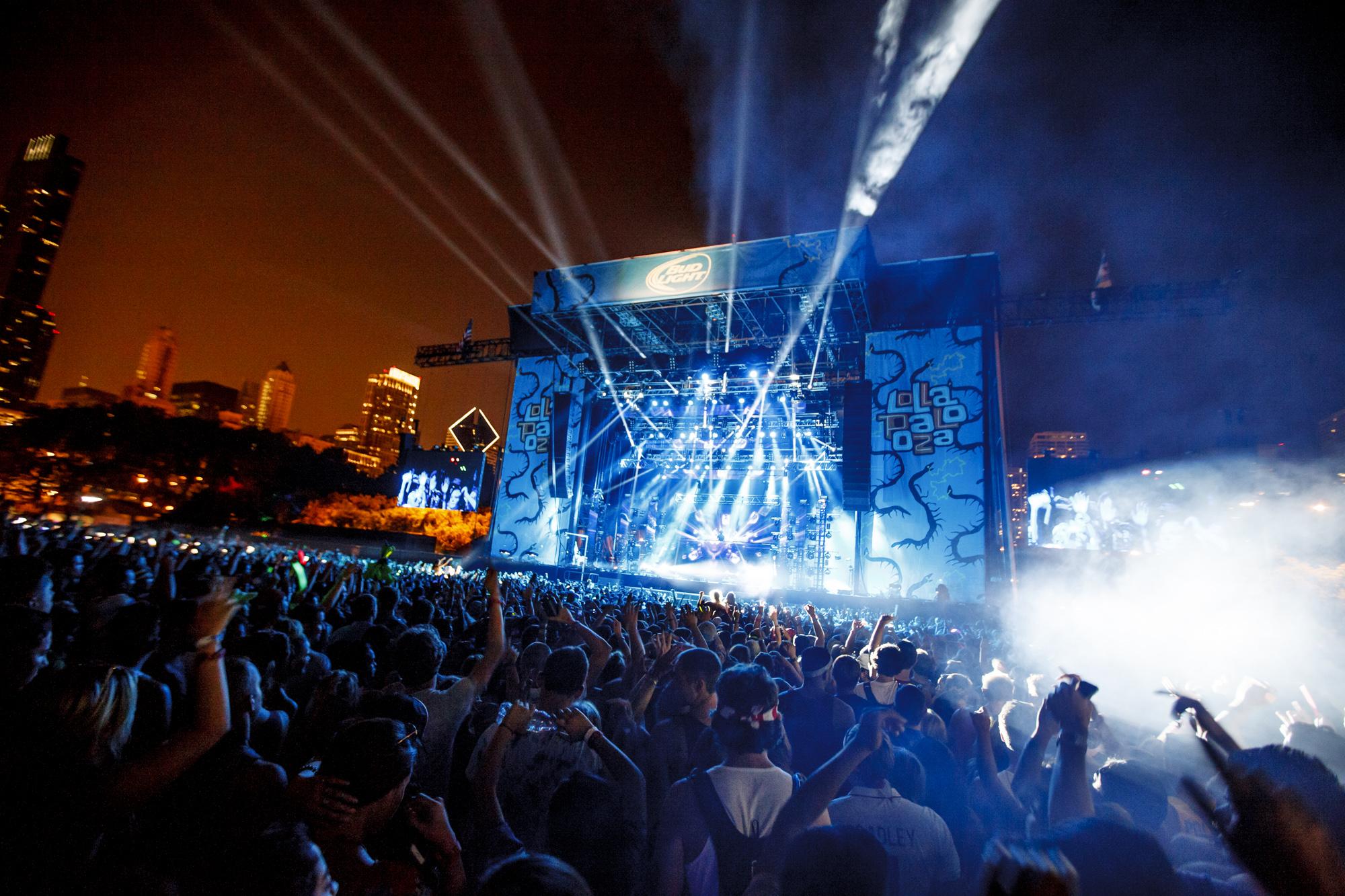 LOLLAPALOOZA_calvin-harris_(c)_Jack_Edinger_2.jpg