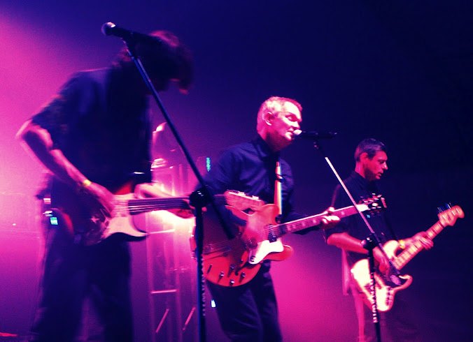 The House Of Love - Beatles And The Stones

Guy Chadwick sampelte für seine Hymne
an die beiden wichtigsten Bands der
Wel...