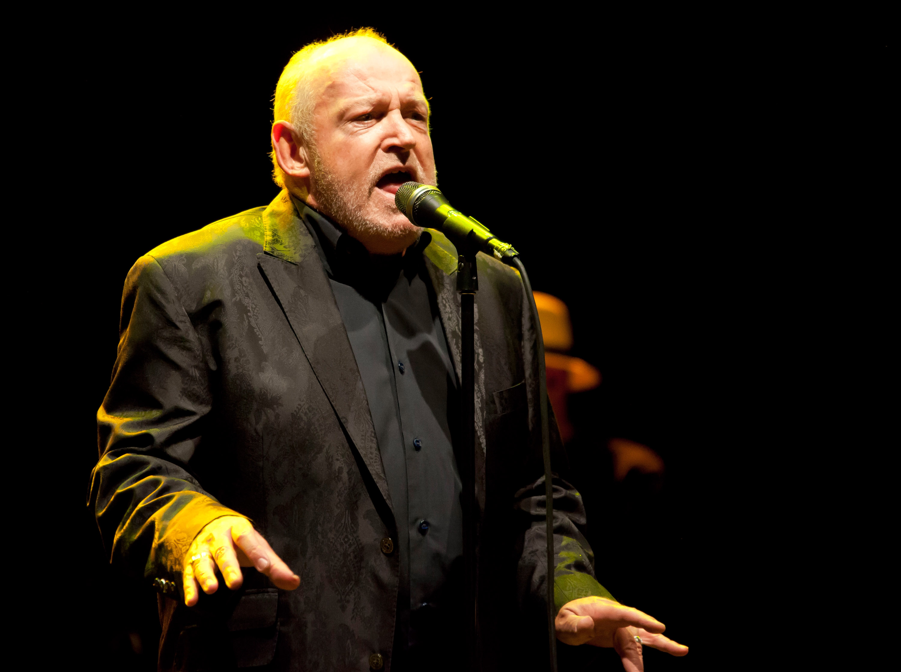 Joe Cocker, Huey Lewis And The News In Concert