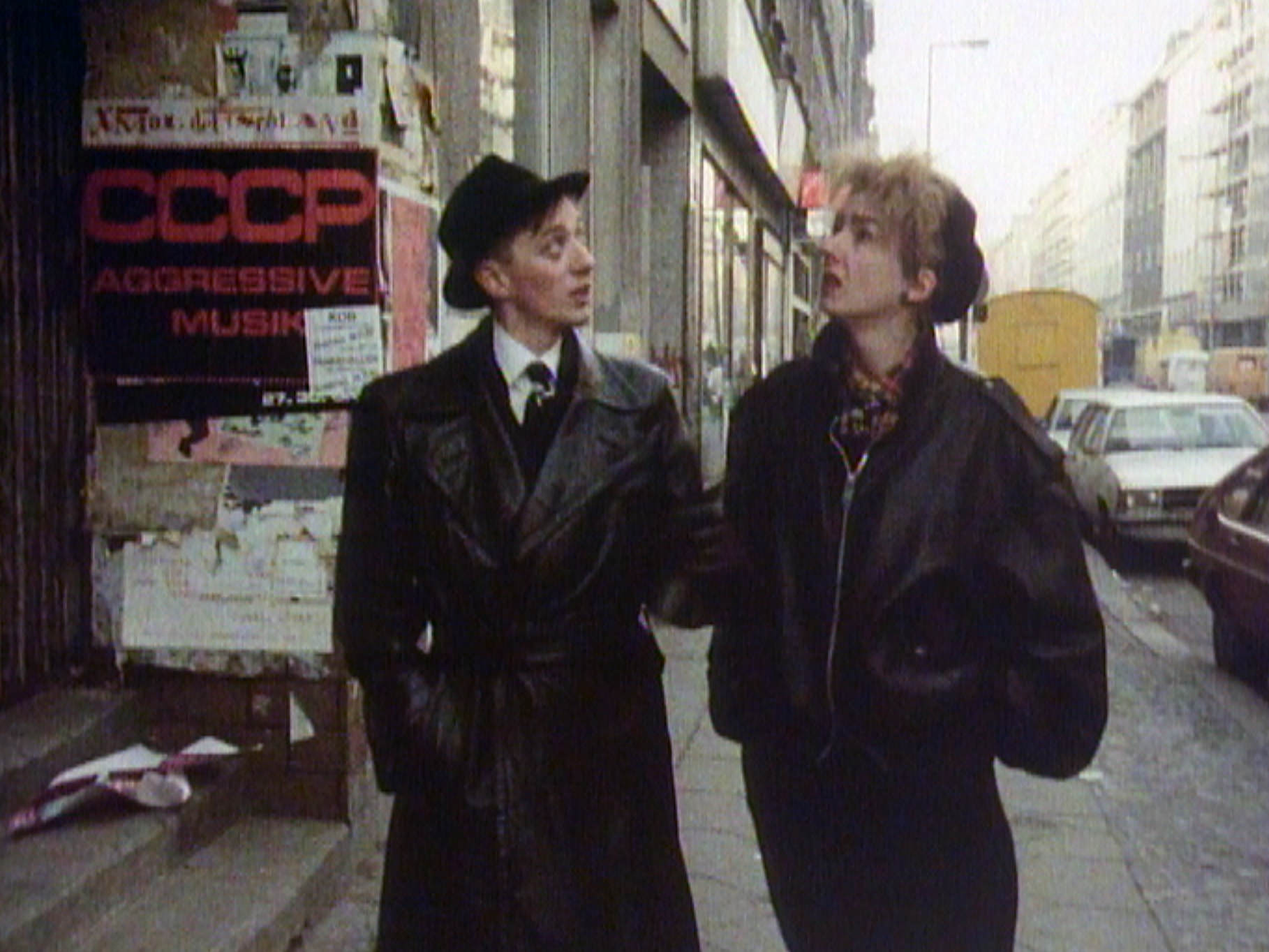 Eine Hommage an die Berliner Musikszene der späten 70er Jahre ist die Dokumentation "B-Movie: Lust & Sound in West-Berlin"