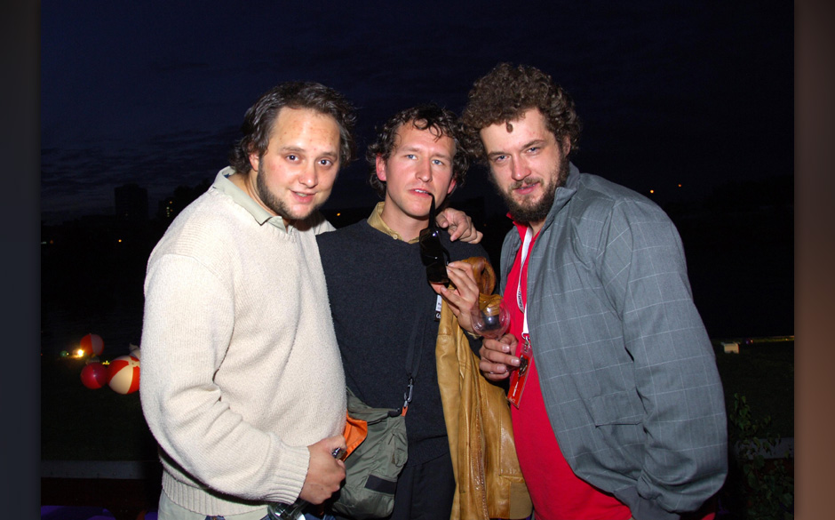 Deichkind, damals noch mit Sebi Hackert (links) und Buddy Inflagranti (rechts)