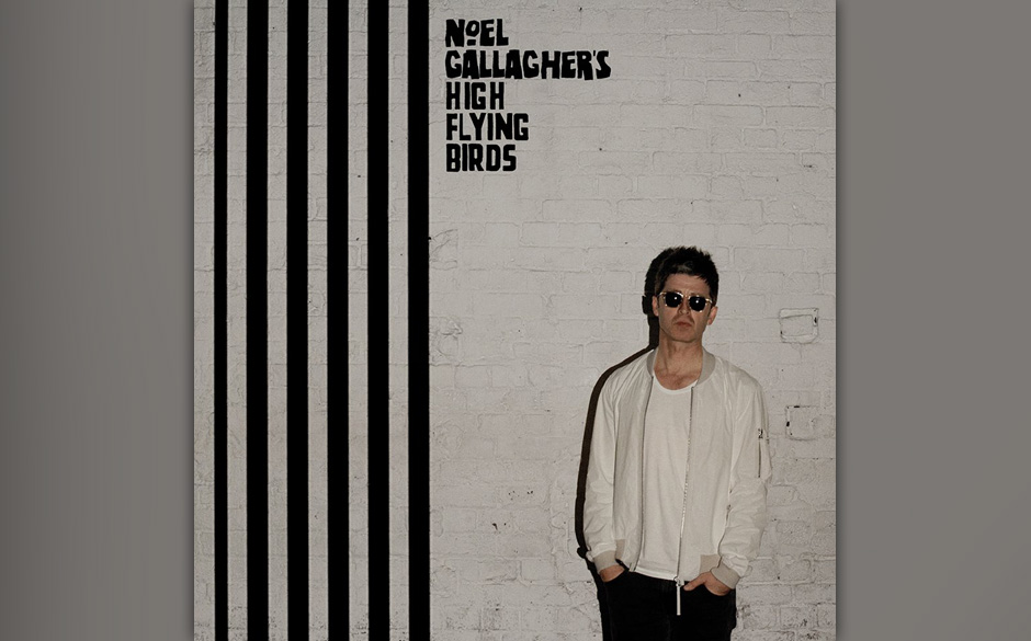 noel-gallagher-chasing-yesterday-fb-pic-2014.jpg