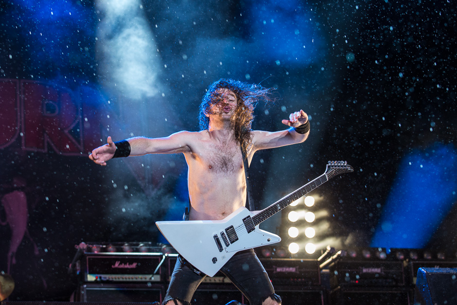 Airbourne-12.jpg