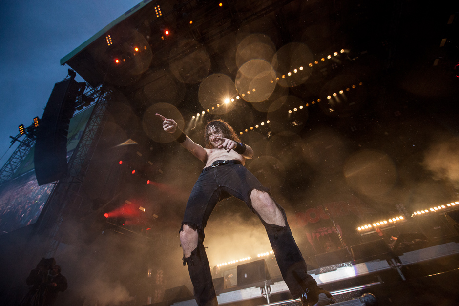 Airbourne-2.jpg