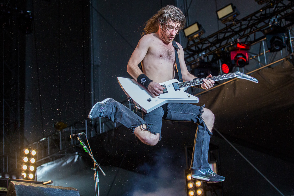 Airbourne-4.jpg
