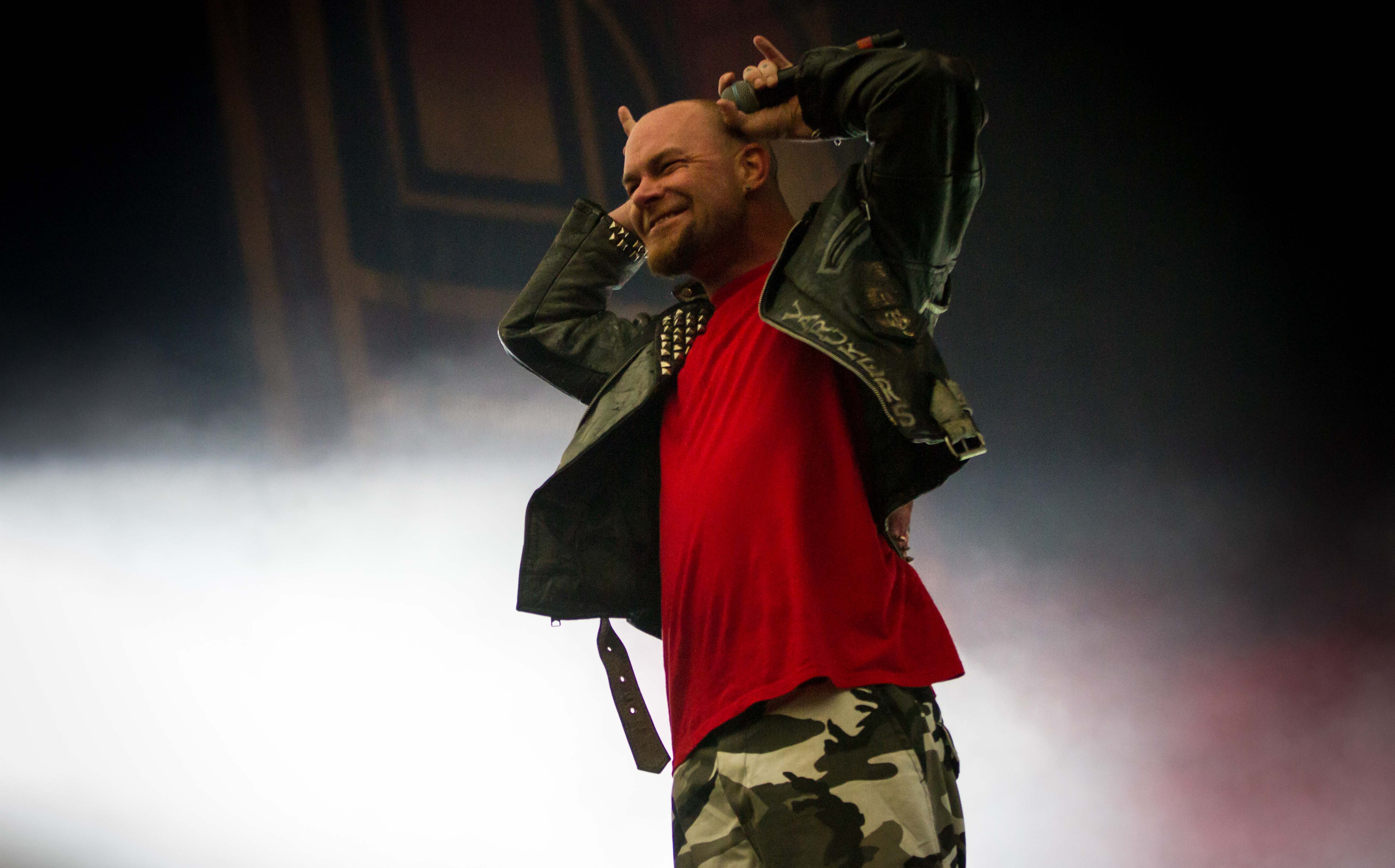 FiveFingerDeathPunch-RockImRevier-ChristinaWenig-5.jpg