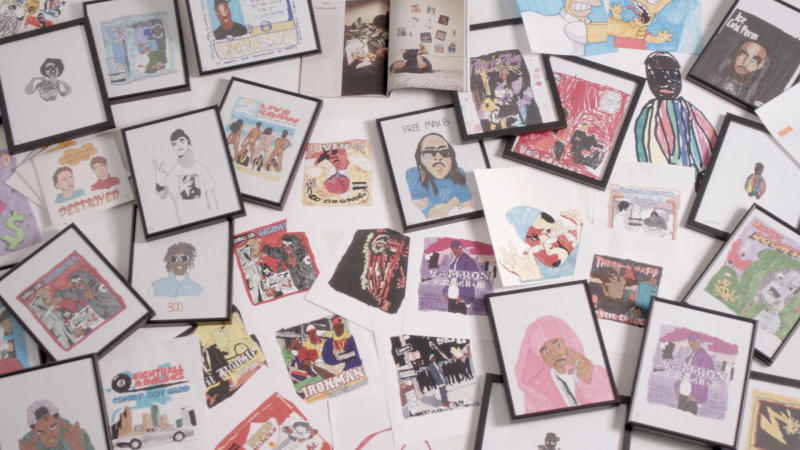 Yung Lenox hat eine große Sammlung an Werken, die er bereits von HipHop-Künstlern und ihren Alben gemach hat.