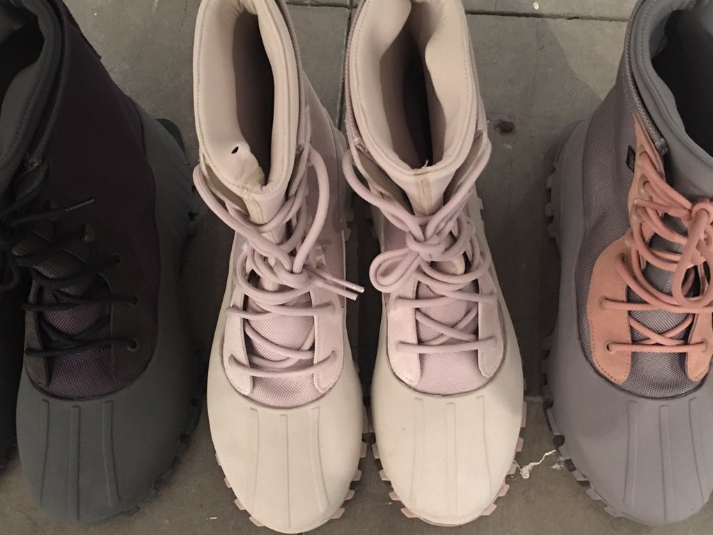 Kanye postet schon im Vorfeld die „Yeezy-1050-Boots“