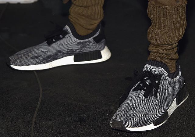 Das ist der neue „Yeezy Boost 350“. Wir sind gespannt, für wie viel er nach dem Verkaufsstart bei eBay gehandelt wird