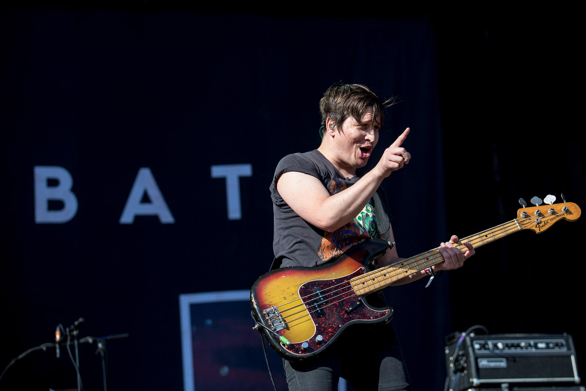 the-wombats-hurricane-festival-2016-4