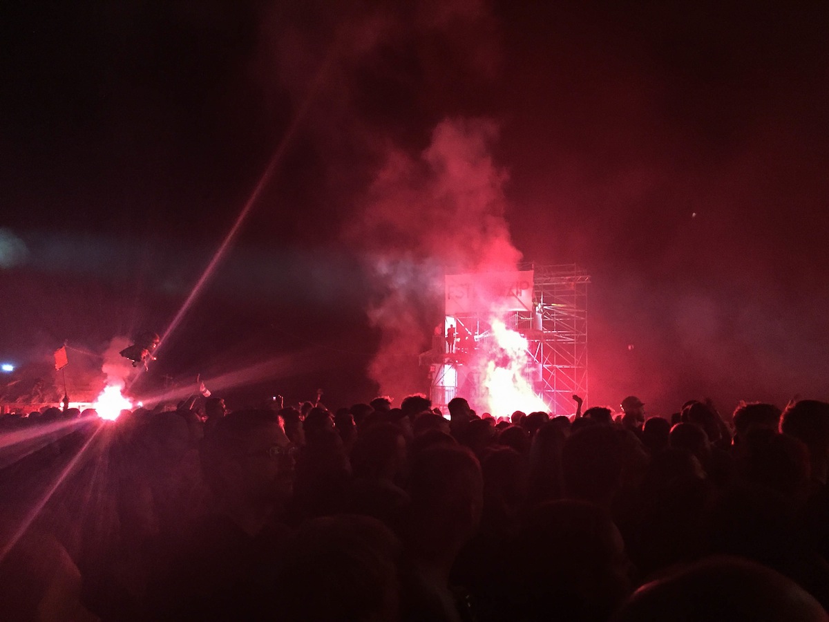 Bengalische Feuer bei Casper