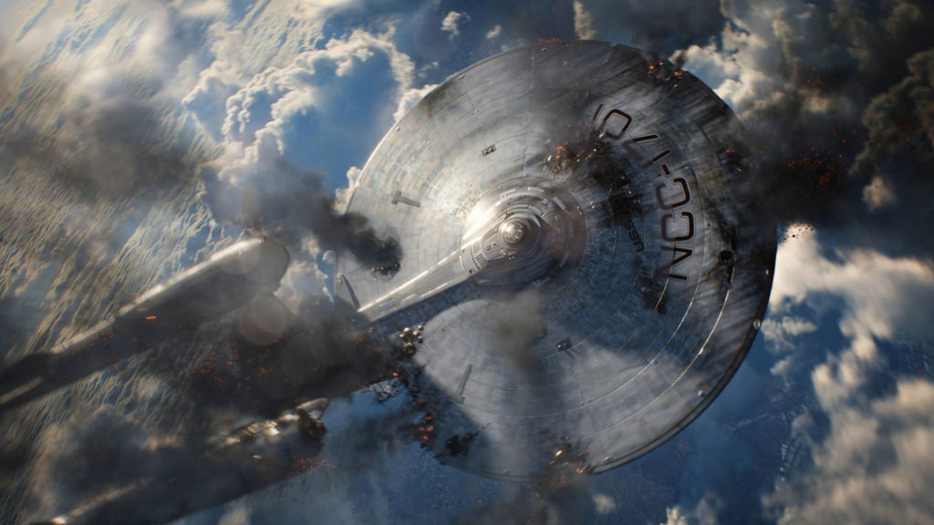 Szene aus „Star Trek Into Darkness“: Die Enterprise stürzt ab