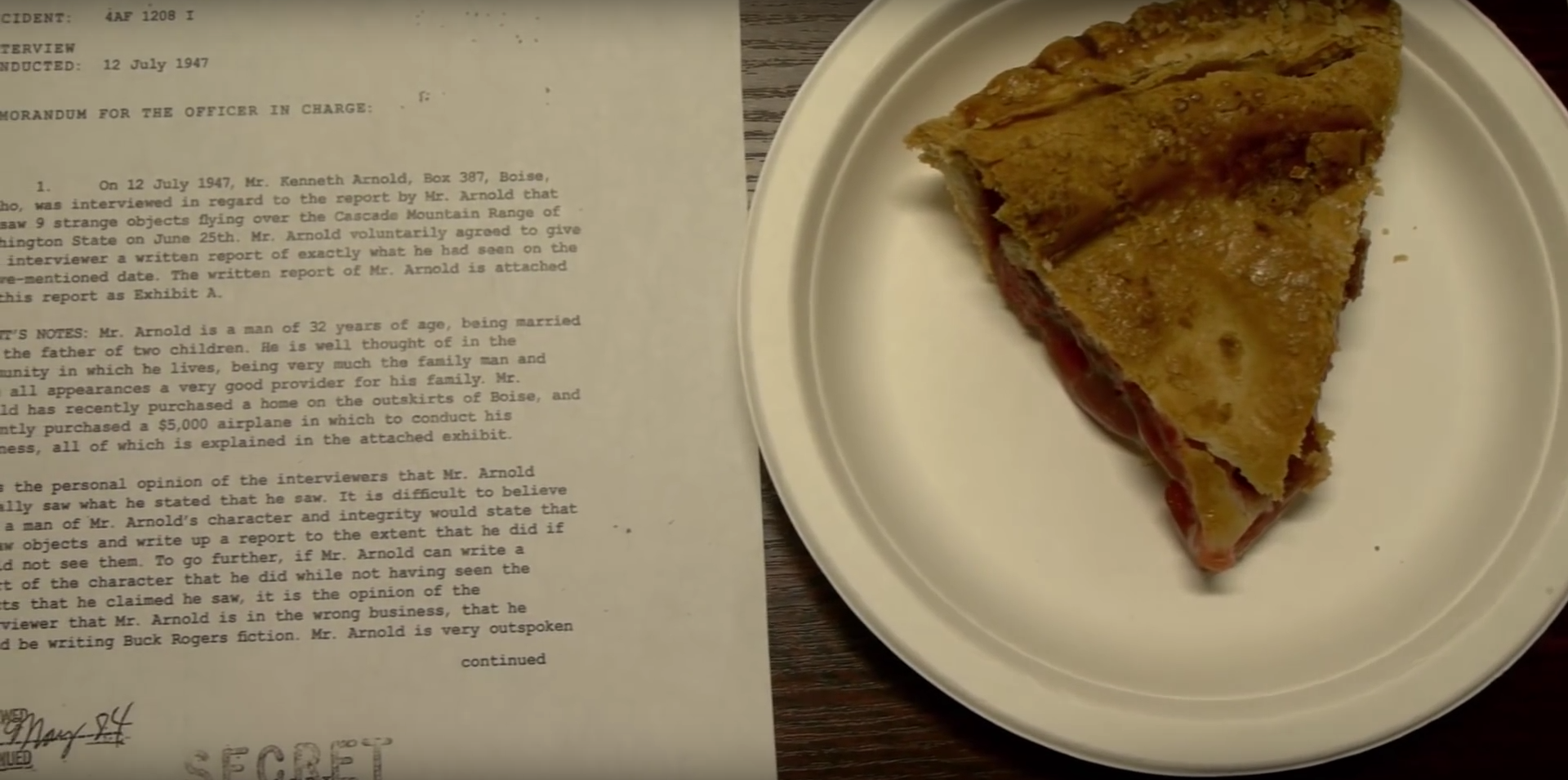 Auch im Buch-Trailer: Ein Stück Cherry Pie, vermutlich aus dem Double R Diner
