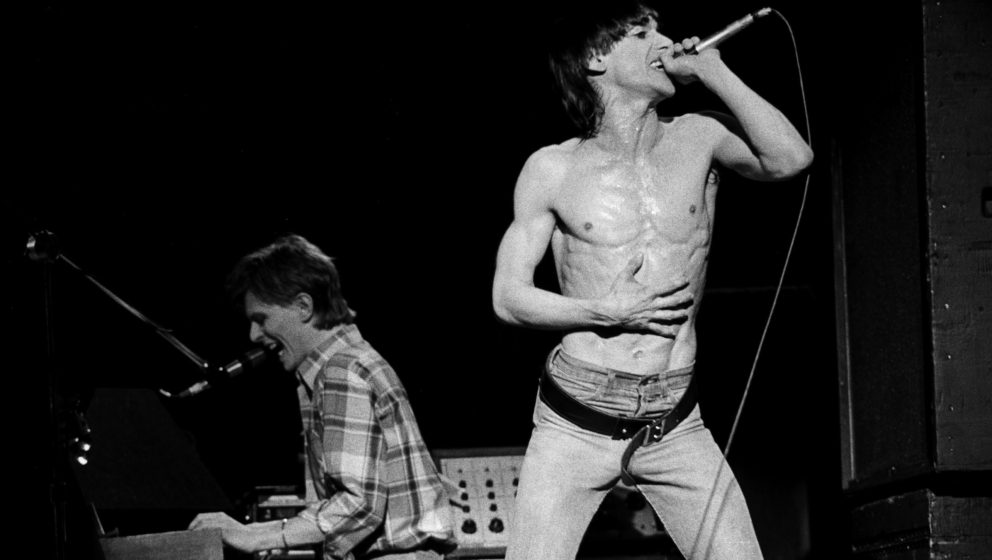 SAN FRANCISCO - 1978:  L-R David Bowie and Iggy Pop perform live in 1977 in San Francisco, California. (Photo by Richard McCa