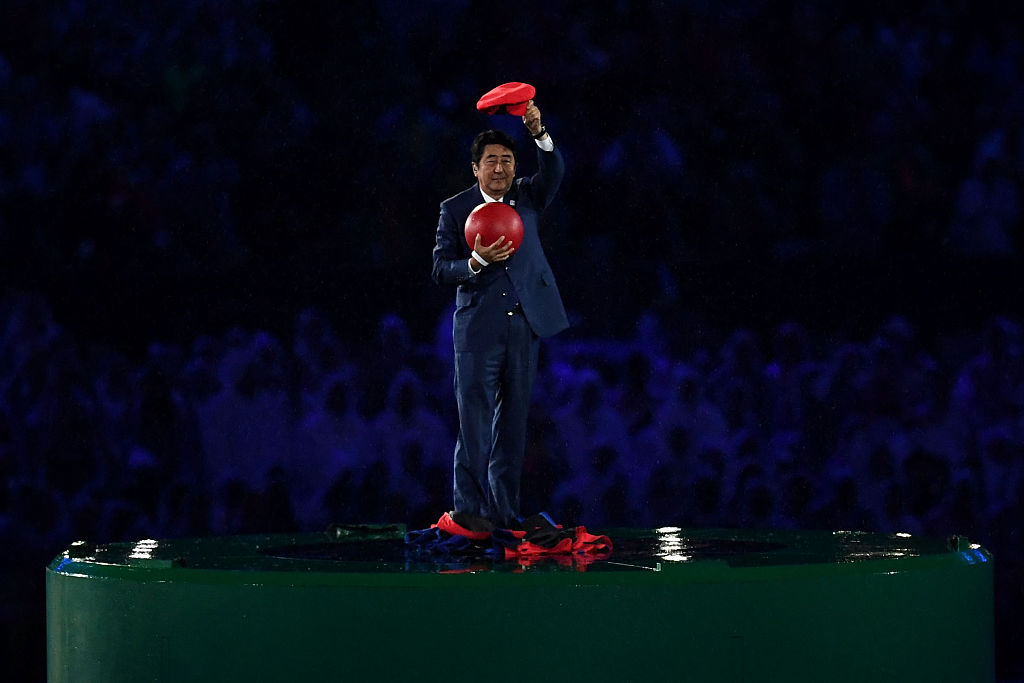 Shinzō Abe bei der gestrigen Olympia-Abschluss-Feier als Super Mario