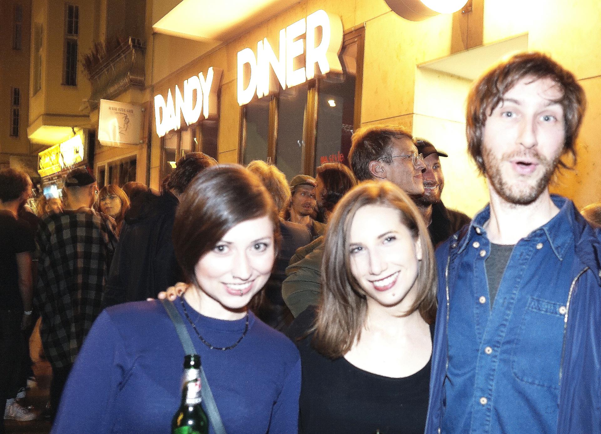 me-style-party-dandy-diner-past-forward-044