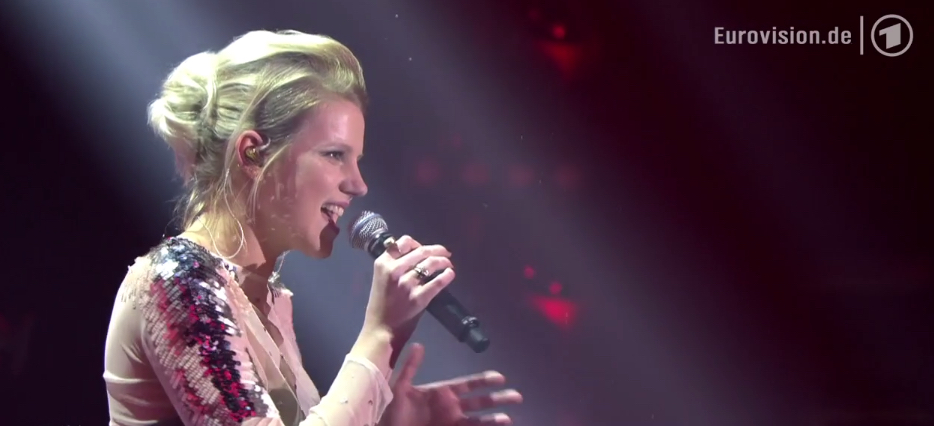 Isabella Levina Lueen tritt mit „Perfect Life“ für Deutschland beim ESC