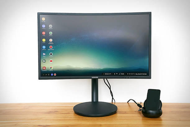 Die „DeX Station“ macht aus dem Samsung Galaxy S8 einen Desktop-Computer