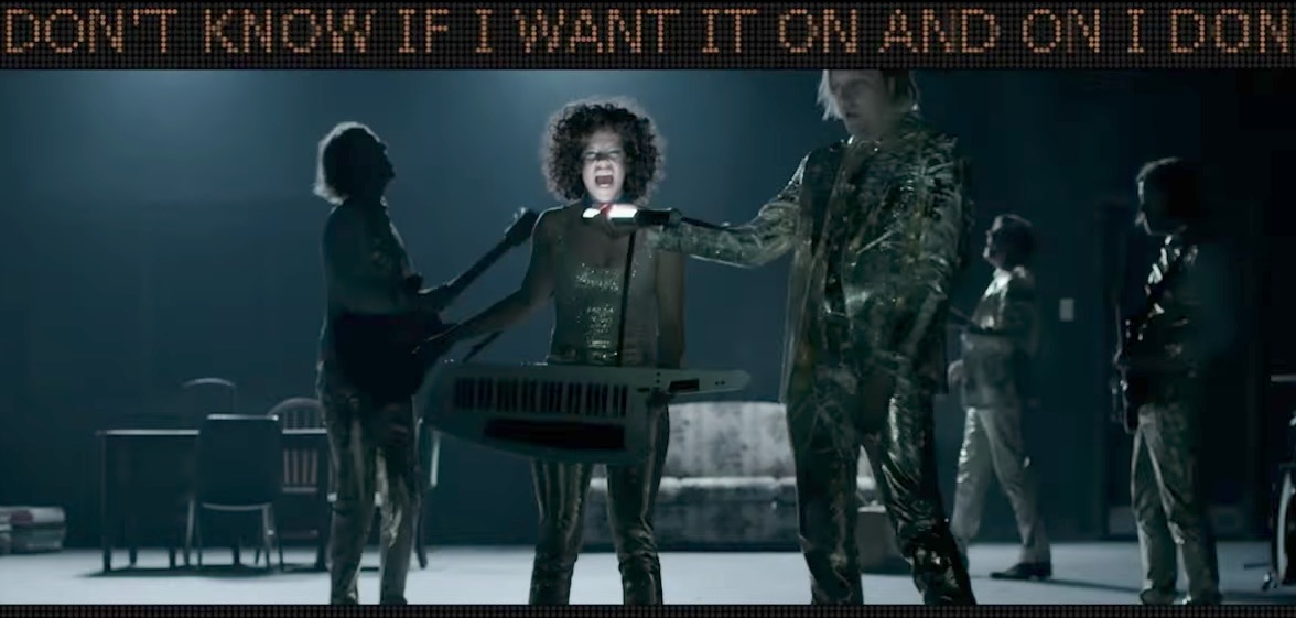 Szene aus Arcade Fires neuem Video zu „Creature Comfort“