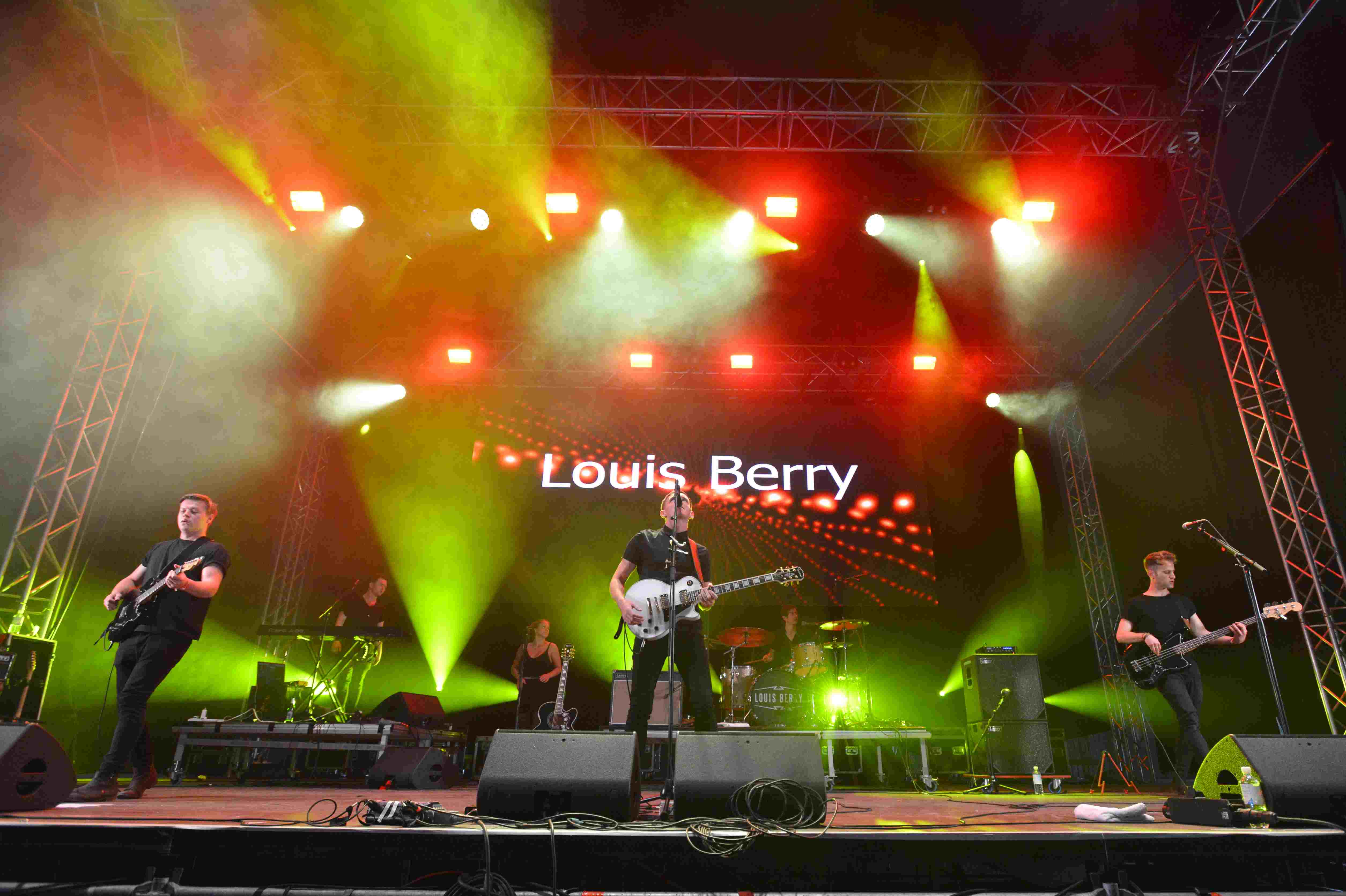 170624-02-louis-berry-rolling-stone-me-005