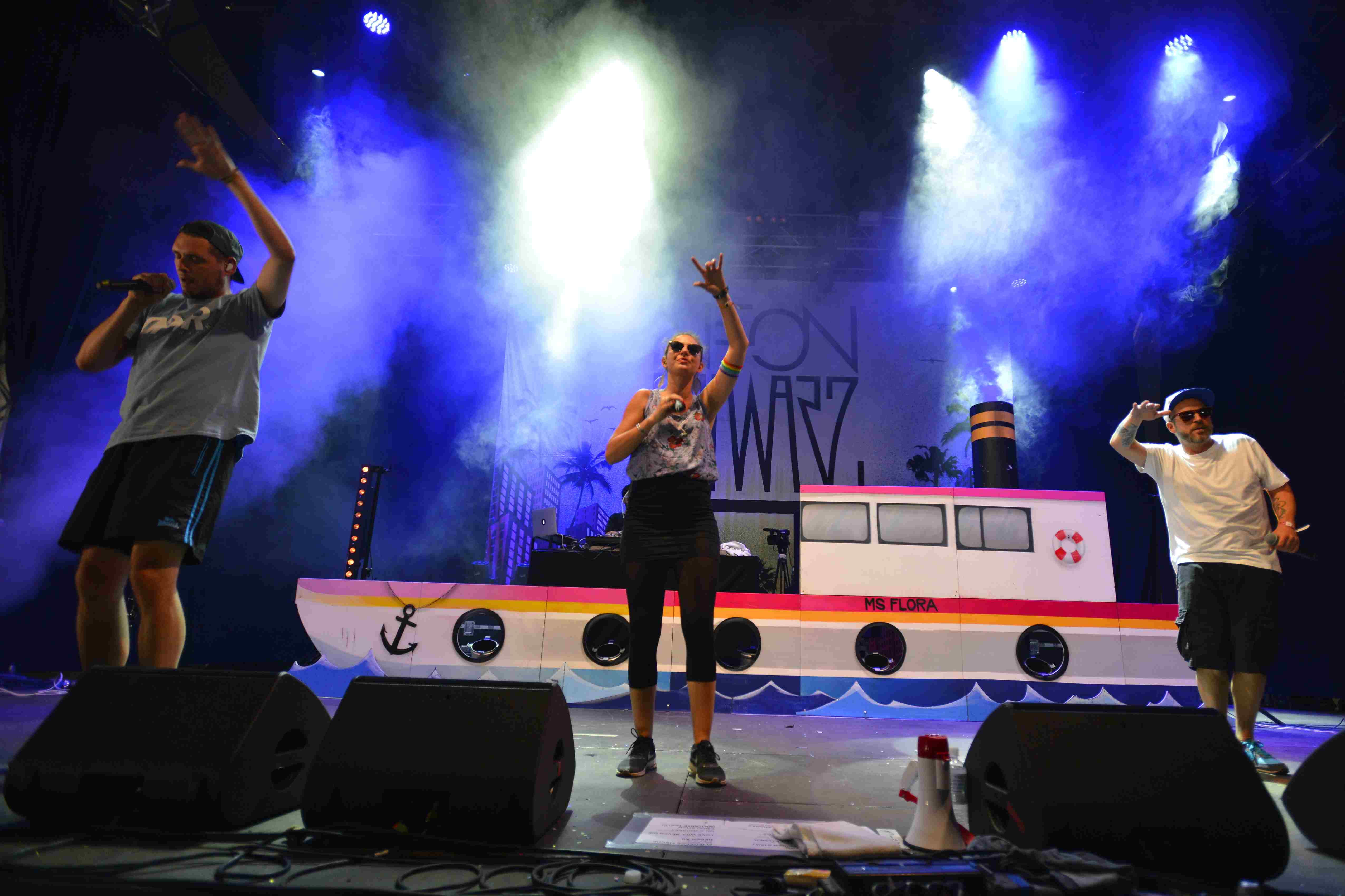 170624-07-neonschwarz-rolling-stone-me-001