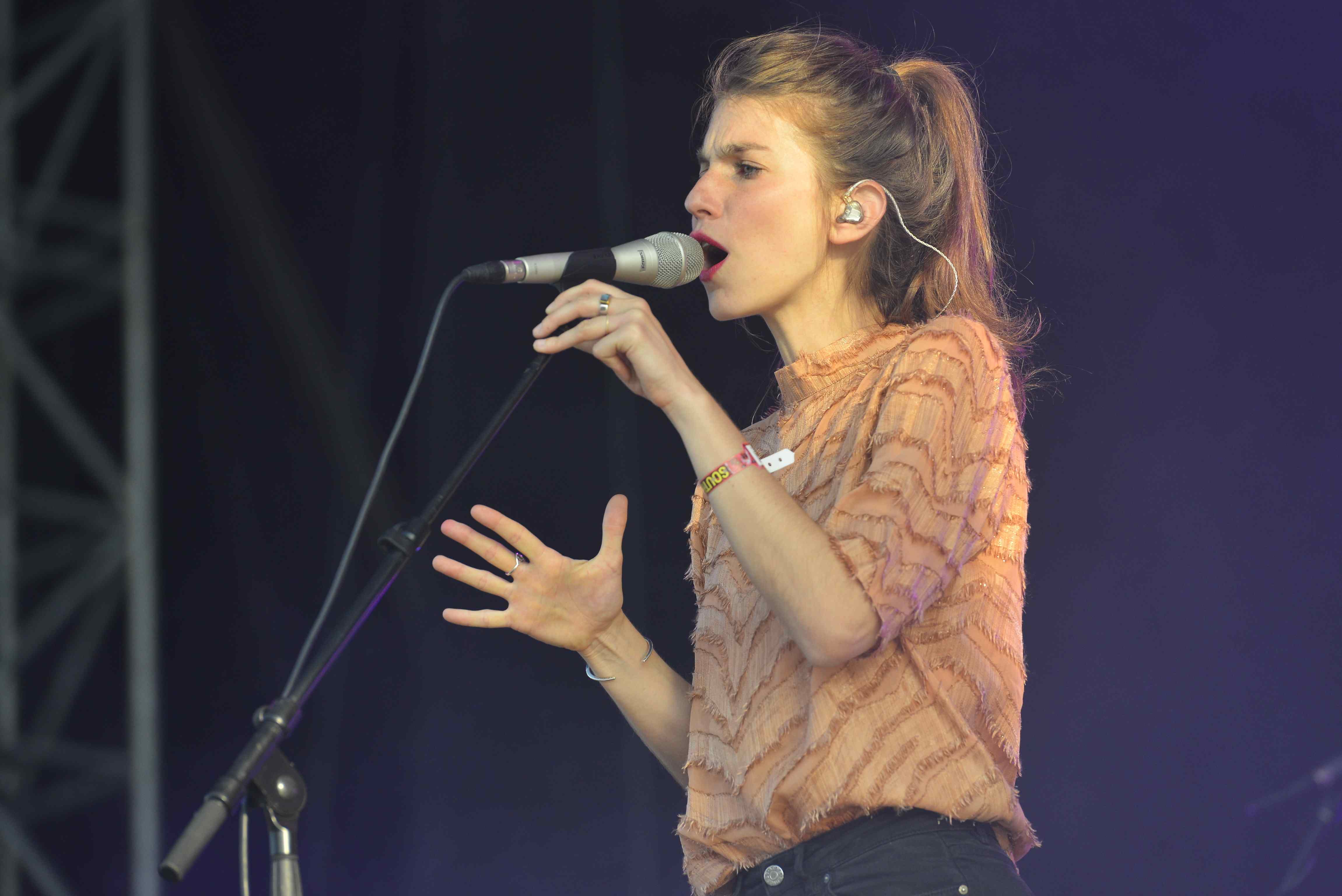 170624-11-boy-rolling-stone-me-002