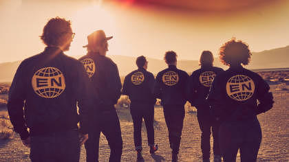Bringen am 28. Juli ihr neues Album EVERYTHING NOW heraus: Arcade Fire