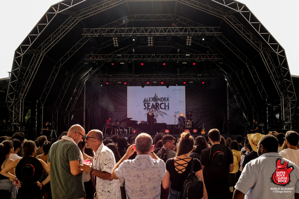 ESC-Gewinner Salvador Sobral mit seinem Bandprojekt Alexander Search beim SBSR 2017