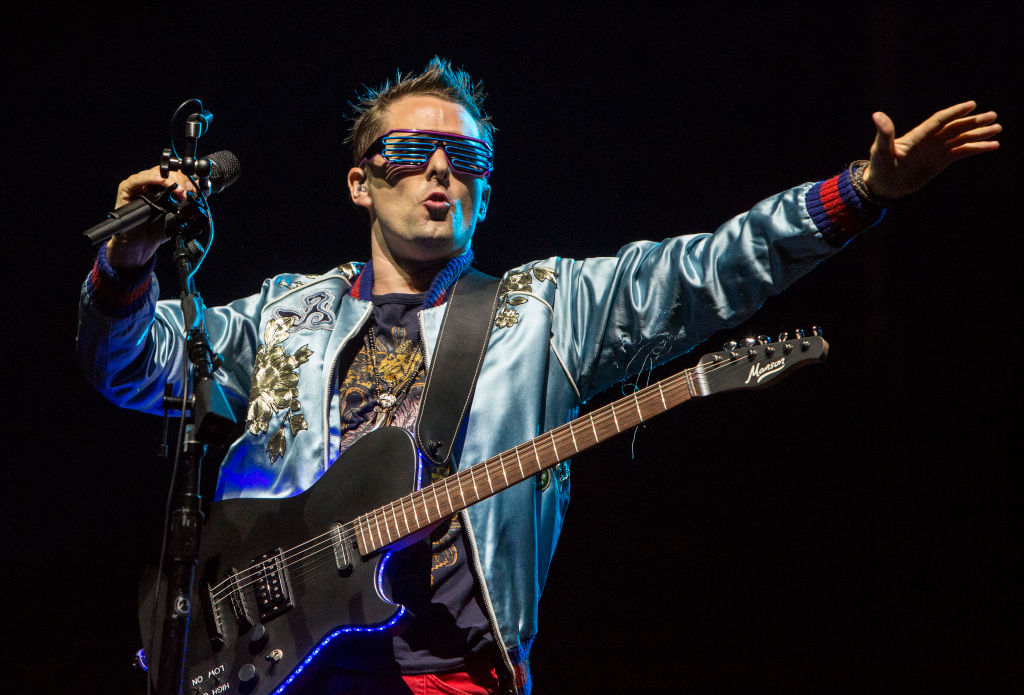 Nein, das ist nicht Brian Johnson: Matt Bellamy live mit Muse beim Lollapalooza 2017 in Chicago