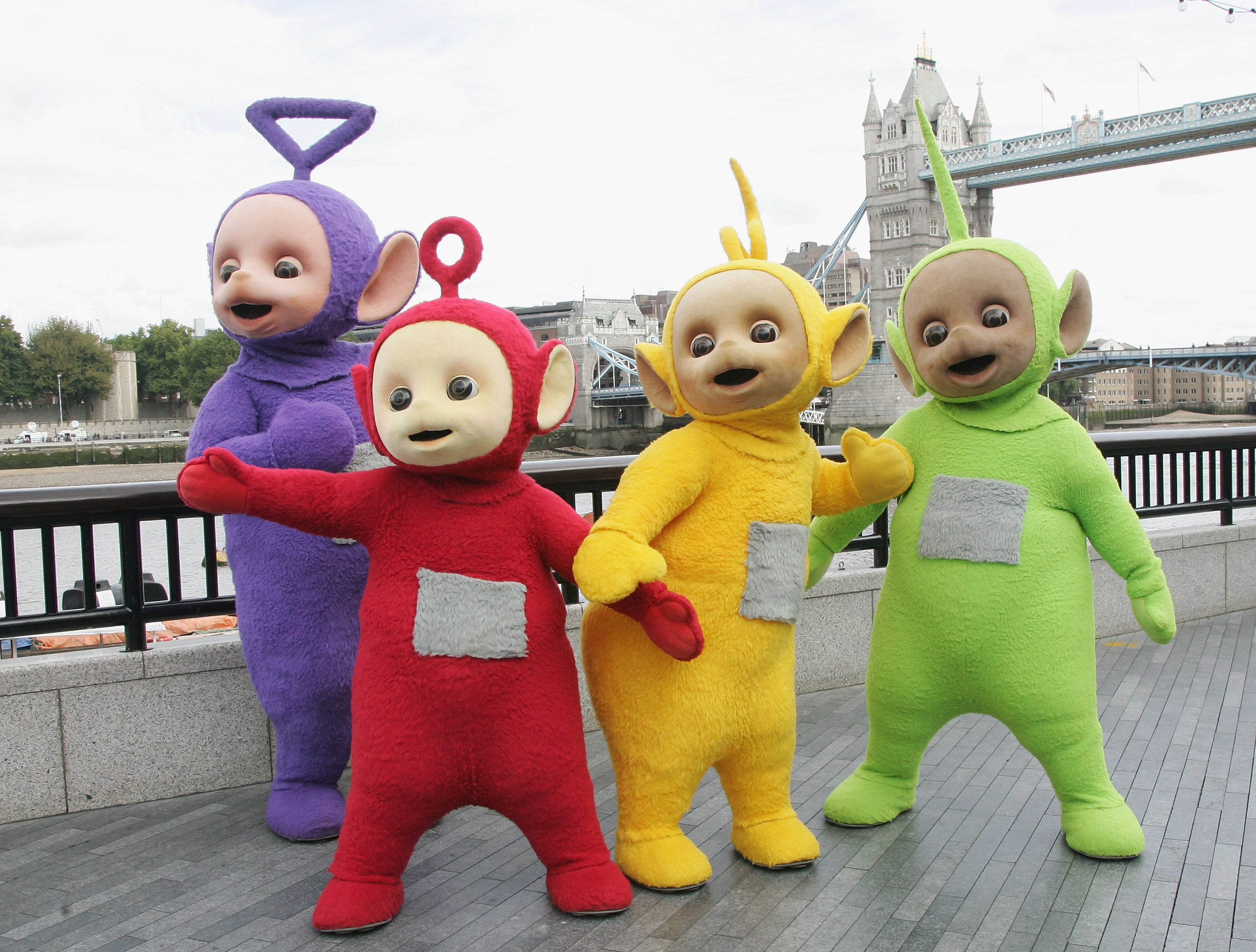 Thicc lady teletubbies cosplay ese. Телепузики тинки винки. Телепузики имена тинки винки.