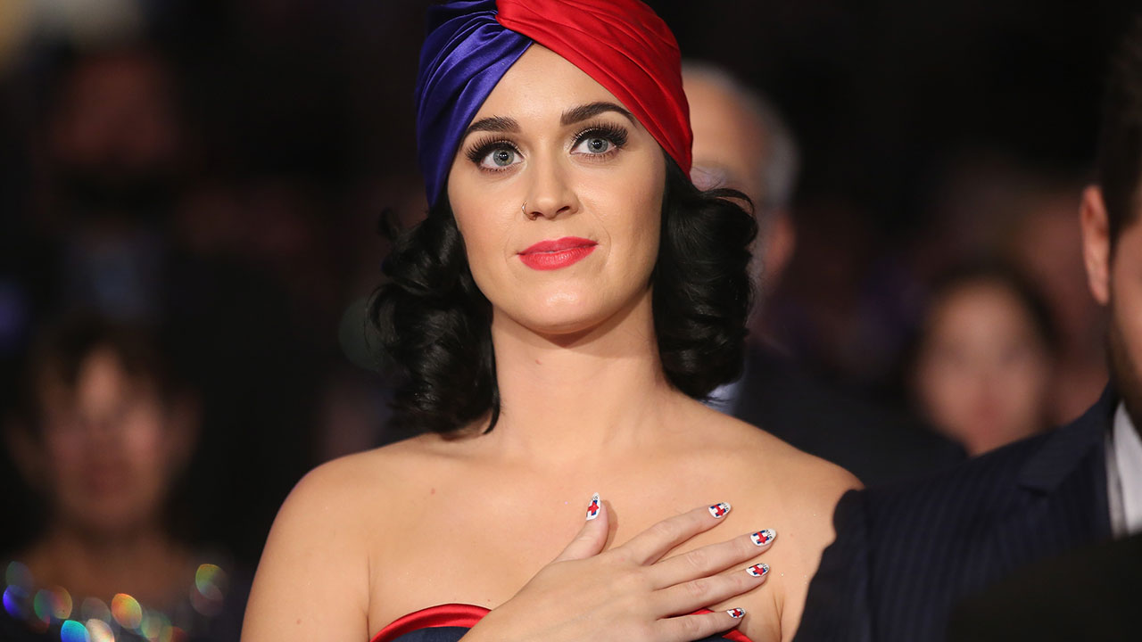 Katy Perry bei einer Dinnerveranstaltung im Jahr 2015