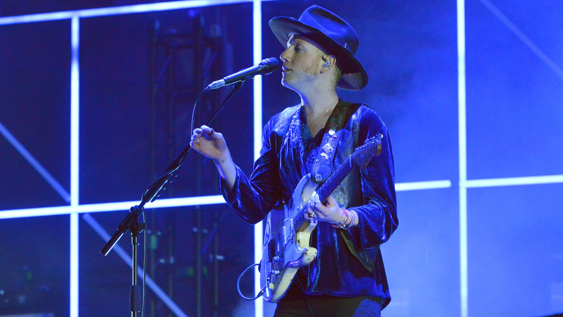 Hurricane-2018-180622 06 Two Door Cinema Club 0003