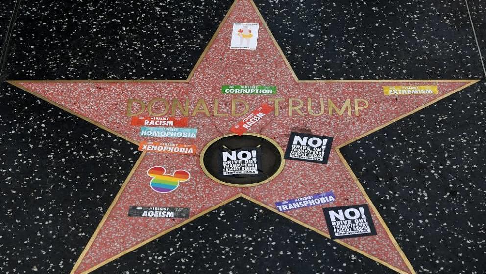 Donald Trumps Stern Auf Dem Hollywood Walk Of Fame Soll Entfernt Werden Musikexpress
