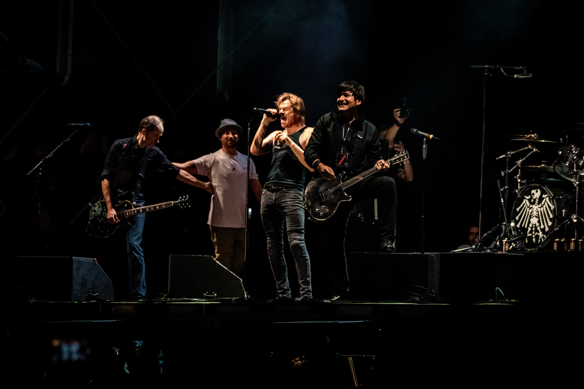 WirSindMehr_DieTotenHosen@magneticmeat-80