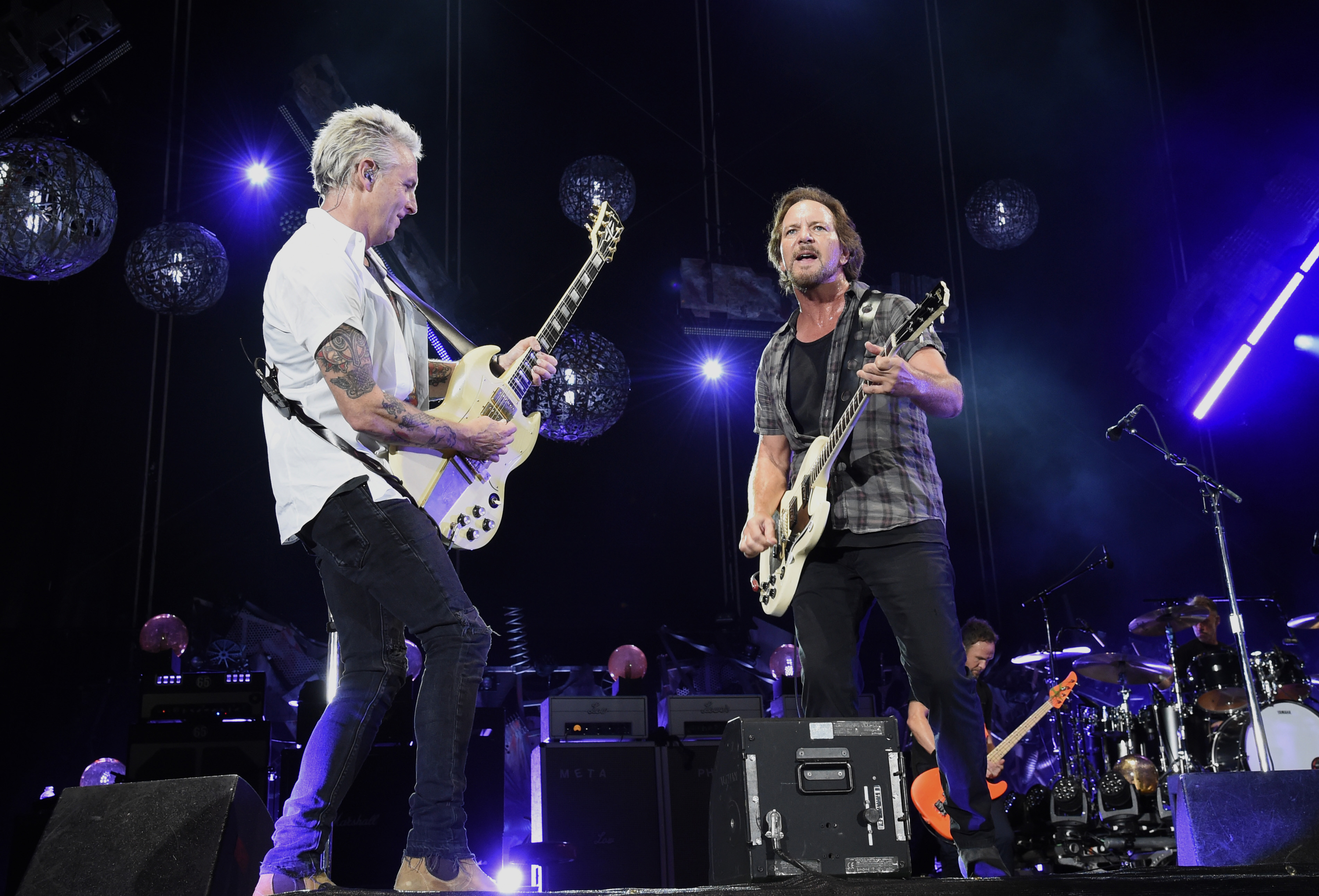 Pearl Jam im September 2018 im Fenway Park in Boston: Mike McCready und Eddie Vedder