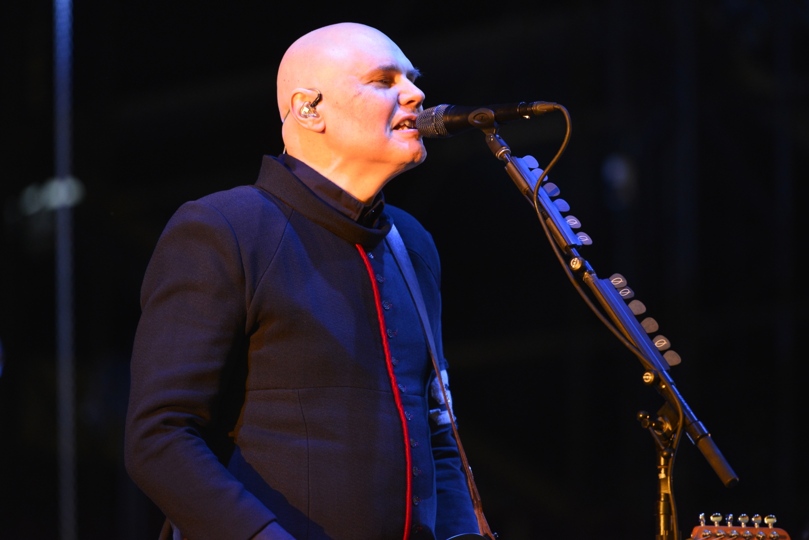190607 07 Smashing Pumpkins Volcano Stage 0002