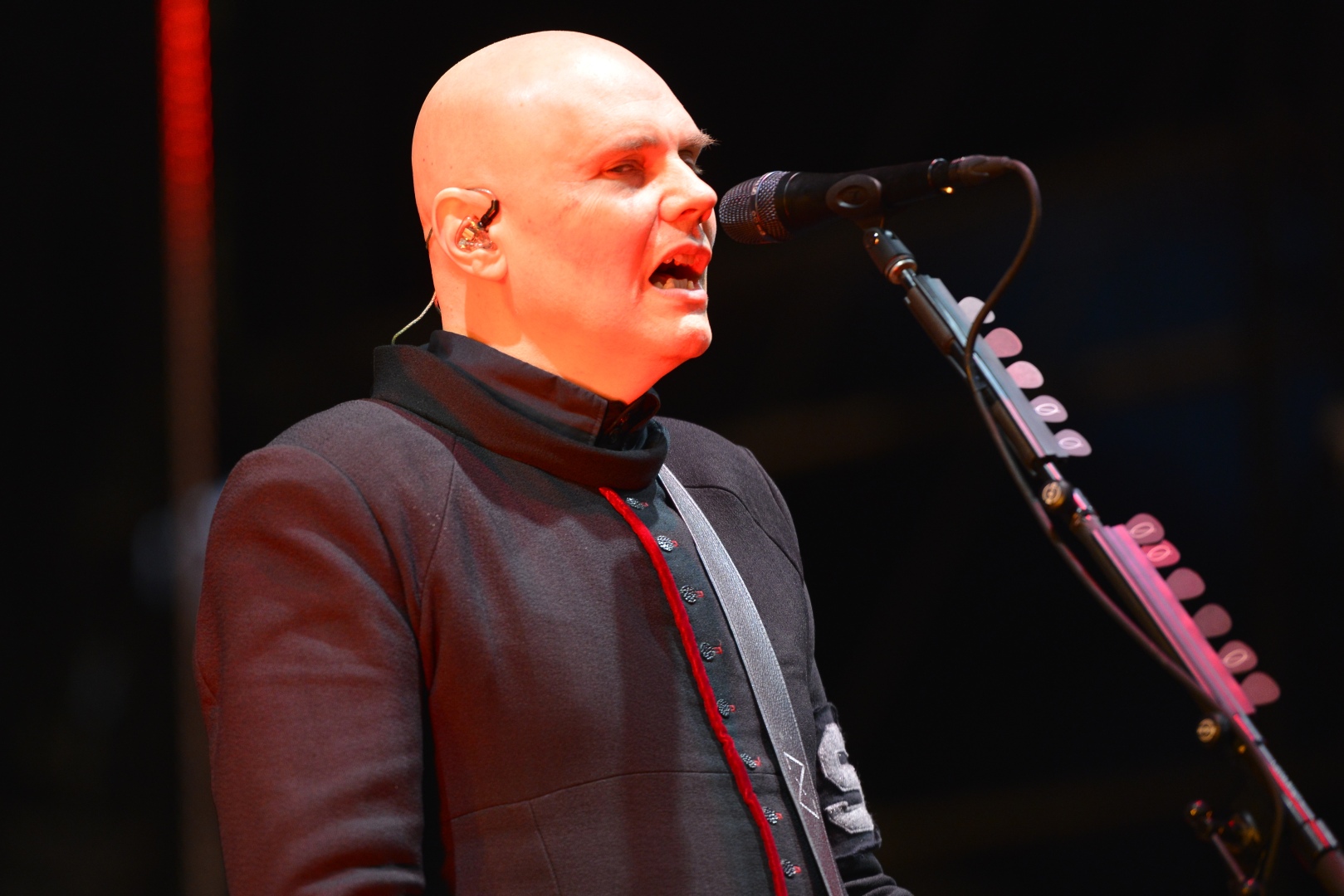 190607 07 Smashing Pumpkins Volcano Stage 0009