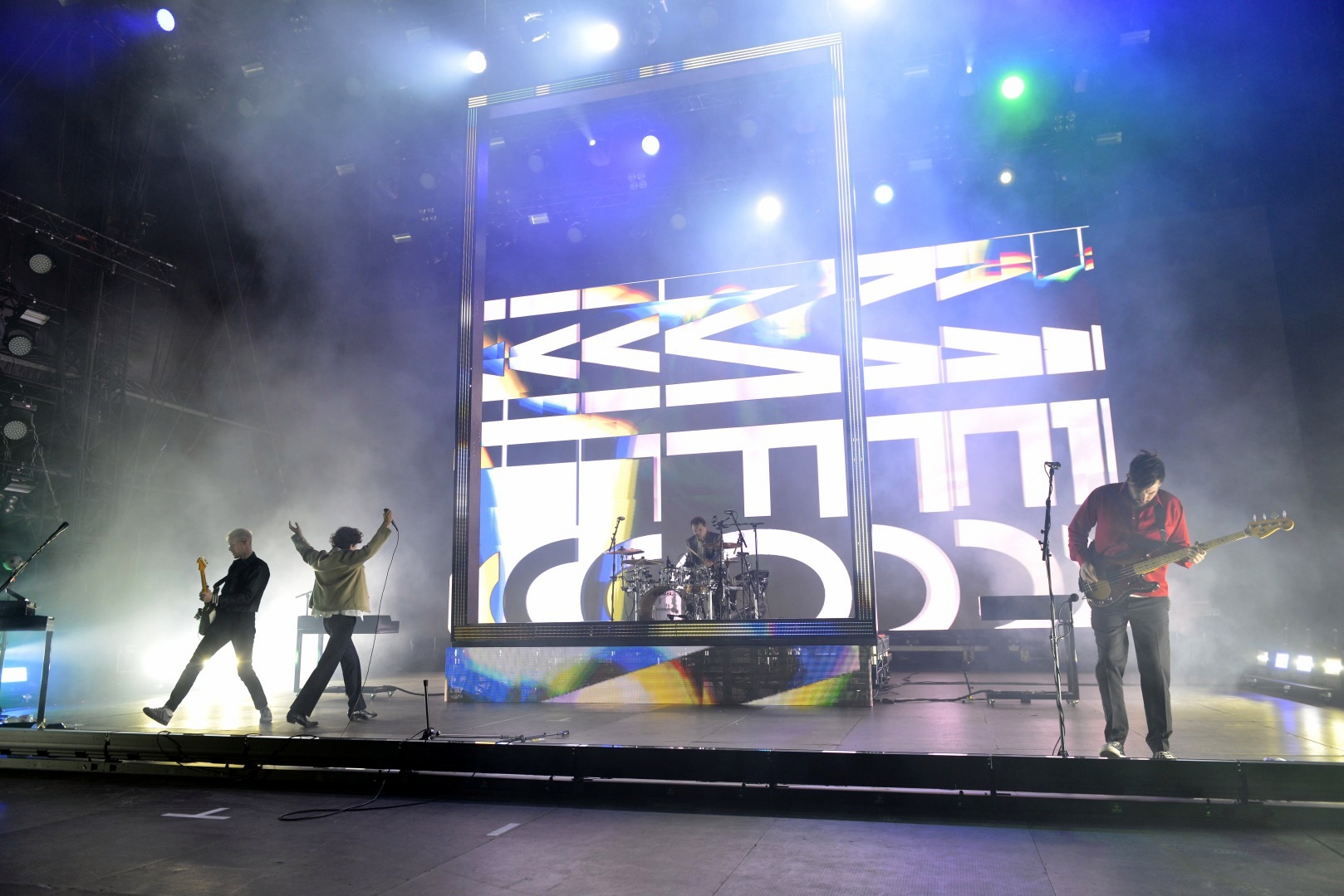 190607 The 1975 Crater Stage 0006