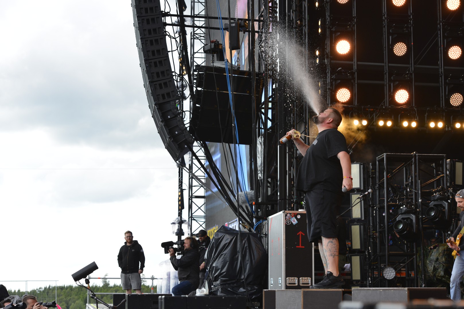 190608 04 Feine Sahne Fischfilet Volcano Stage 0002