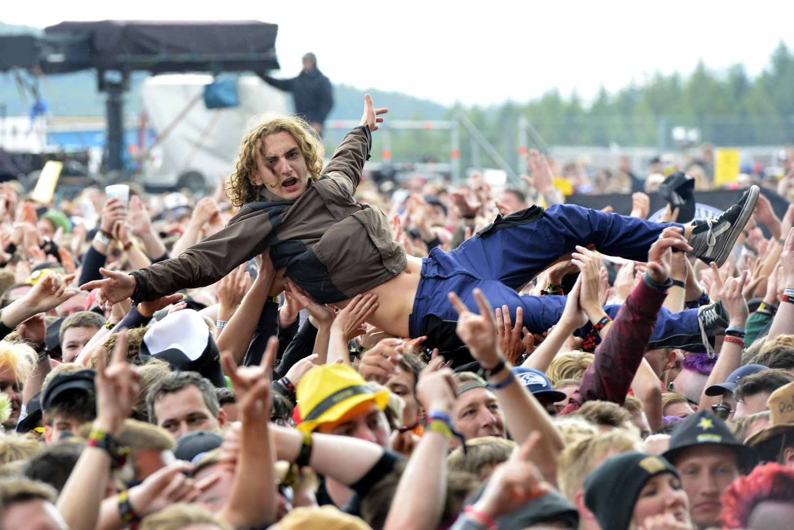 190608 04 Feine Sahne Fischfilet Volcano Stage 0005