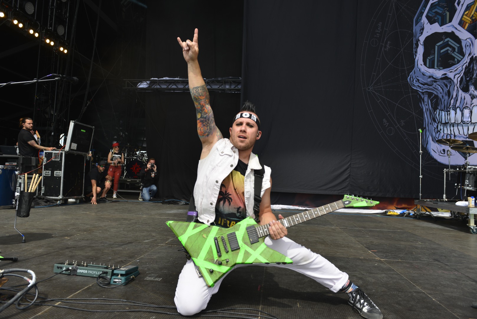 190609 01 Atreyu Volcano Stage 0004