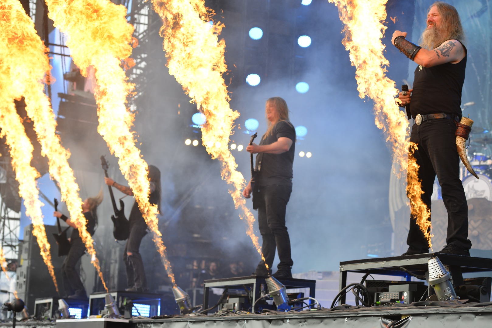 190609 04 Amon Amarth Volcano Stage 0003