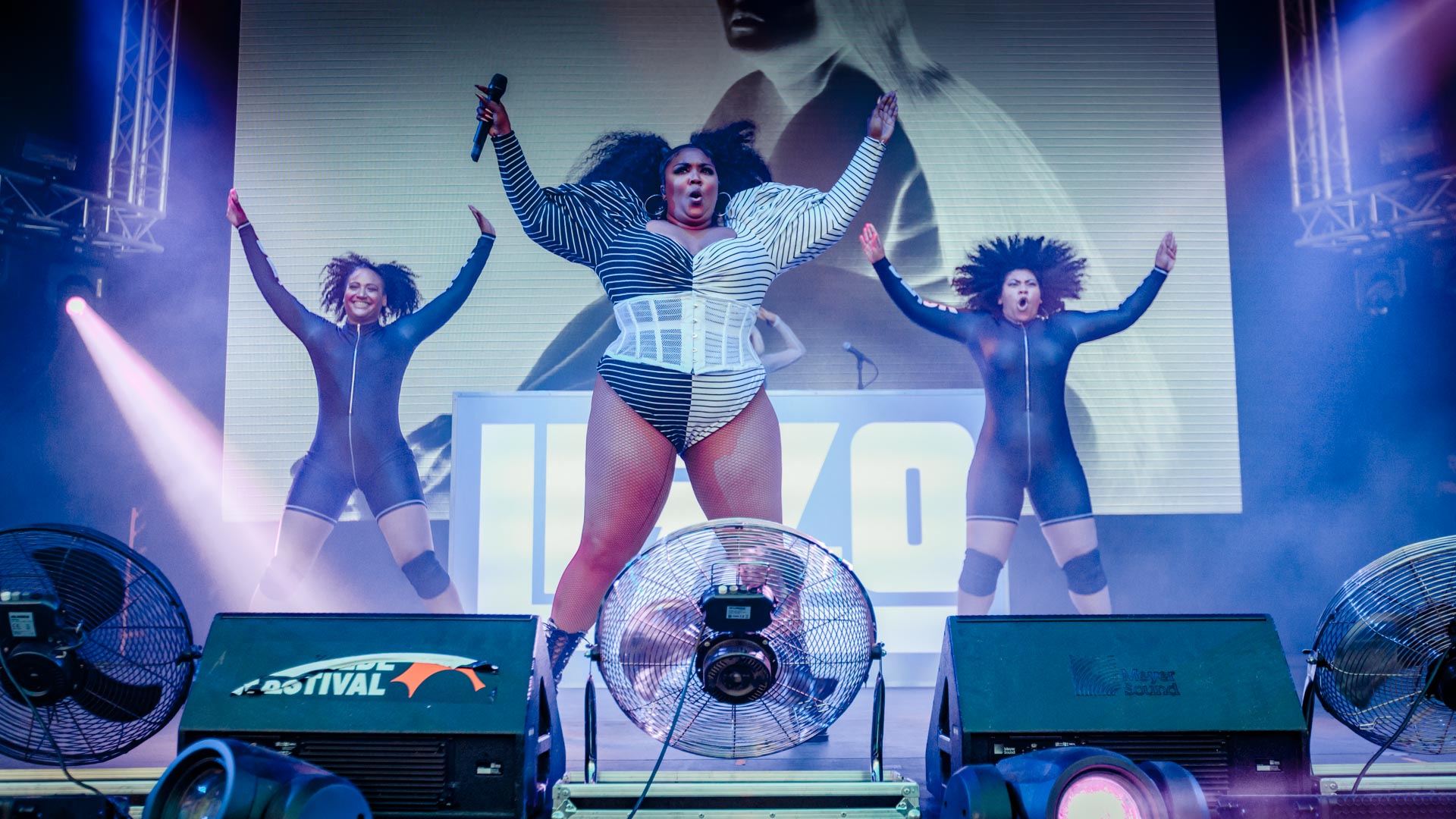 roskilde-2019samstag_lizzo@magneticmeat-11